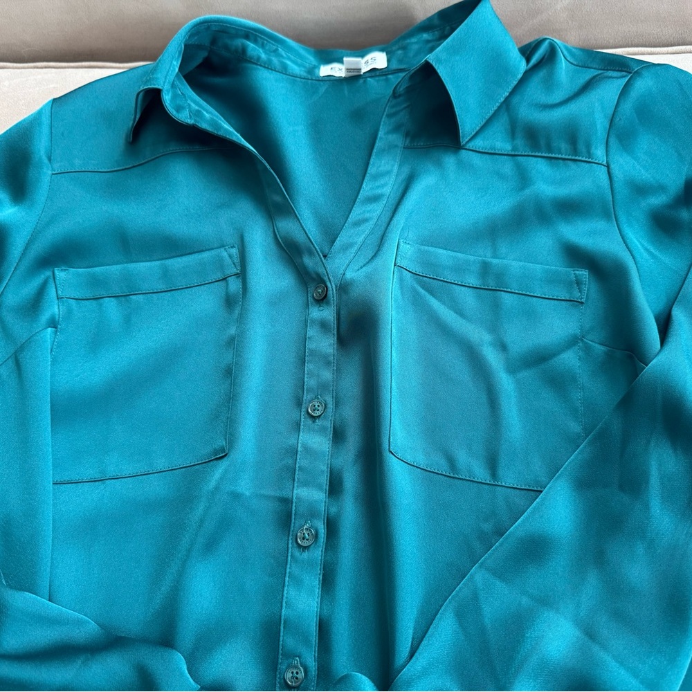 Express The Portofino Shirt satiny silky blouse shirt gorgeous green large - Picture 8 of 10